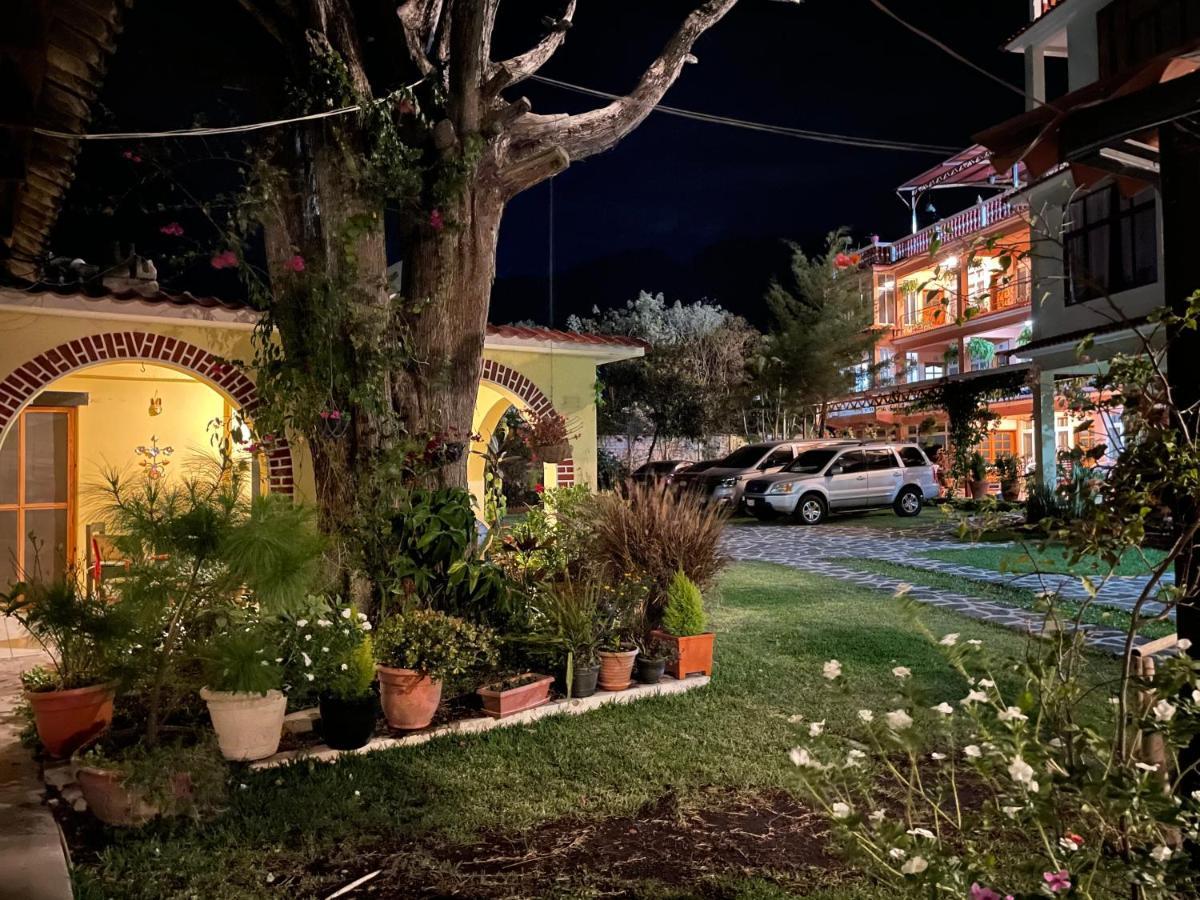 Villas Jabel Tinamit Panajachel Exterior photo